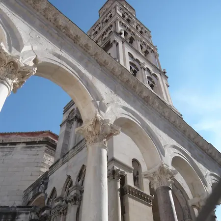 شقة Bose سبليت